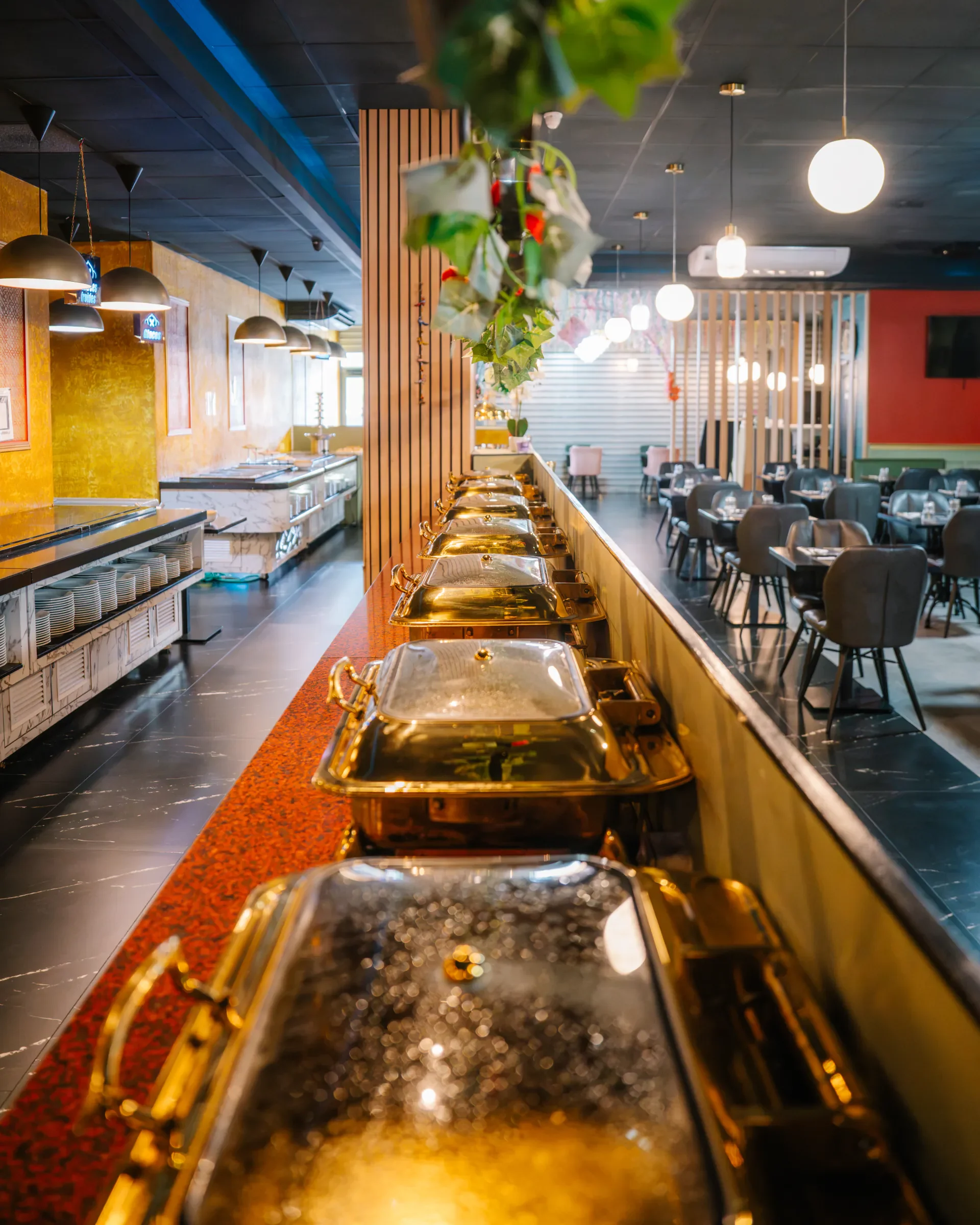 Le buffet à volonté indien et pakistanais du restaurant INDUS